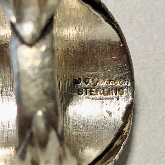 *SOLD* Vintage Navajo Sterling Coral Men’s Ring - Picture 7 of 7